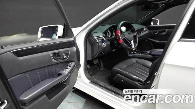 Mercedes-Benz E-Class E220 Bluetec Avantgarde