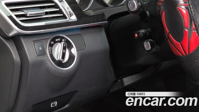 Mercedes-Benz E-Class E220 Bluetec Avantgarde