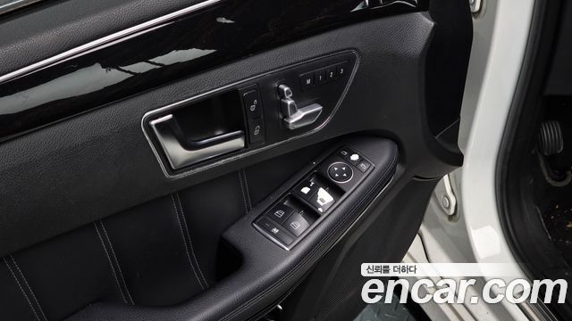 Mercedes-Benz E-Class E220 Bluetec Avantgarde