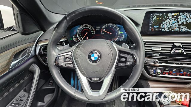 BMW 5-Series 530i xDrive M Sport Package Plus