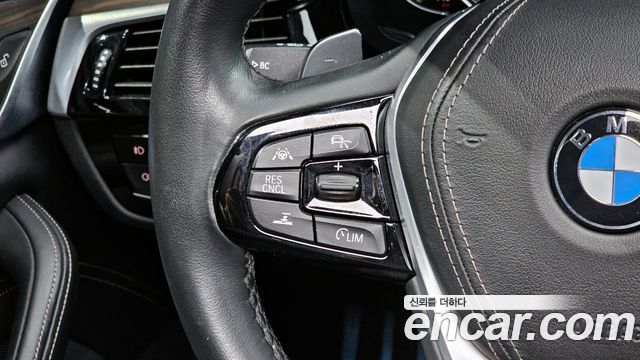 BMW 5-Series 530i xDrive M Sport Package Plus