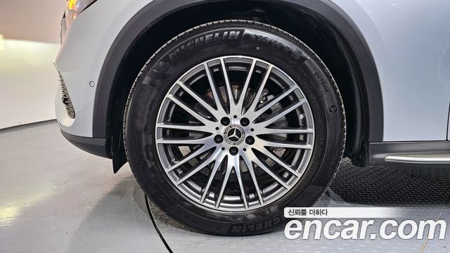 Mercedes-Benz GLC-Class GLC 300 4MATIC Avantgarde