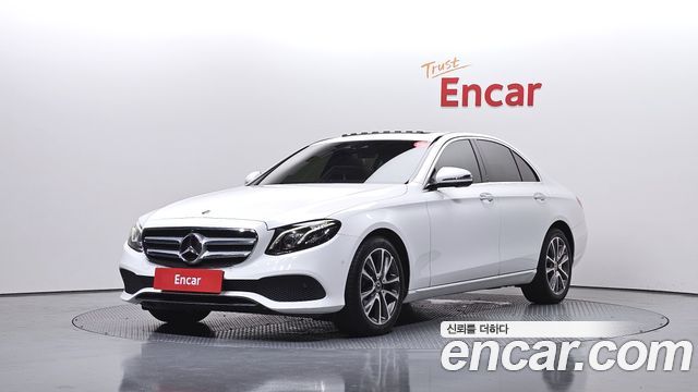 Mercedes-Benz E-Class E300 4MATIC Avnatgarde