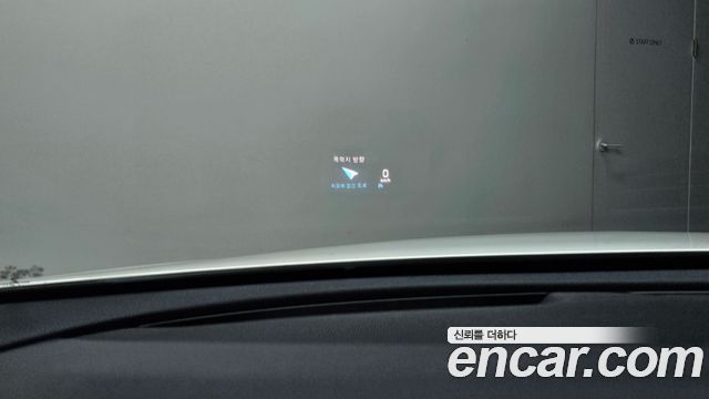 Mercedes-Benz E-Class E300 4MATIC Avnatgarde