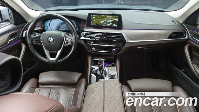 BMW 5-Series 530i xDrive Luxury Plus