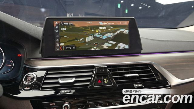 BMW 5-Series 530i xDrive Luxury Plus