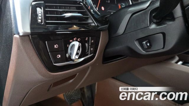 BMW 5-Series 530i xDrive Luxury Plus