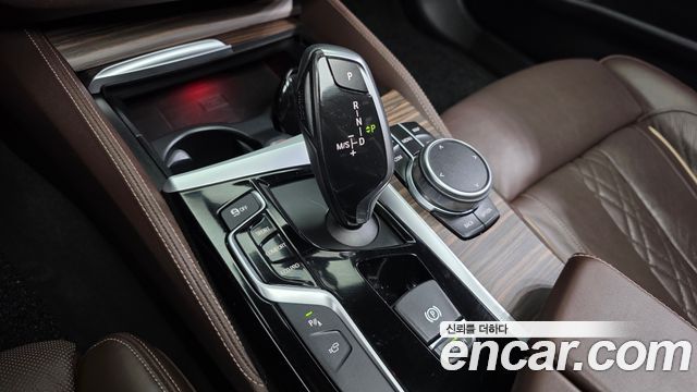 BMW 5-Series 530i xDrive M Sport Package Plus