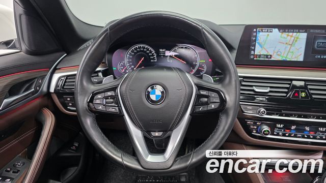 BMW 5-Series 530i xDrive M Sport Package Plus
