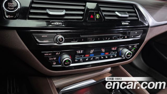 BMW 5-Series 530i xDrive M Sport Package Plus