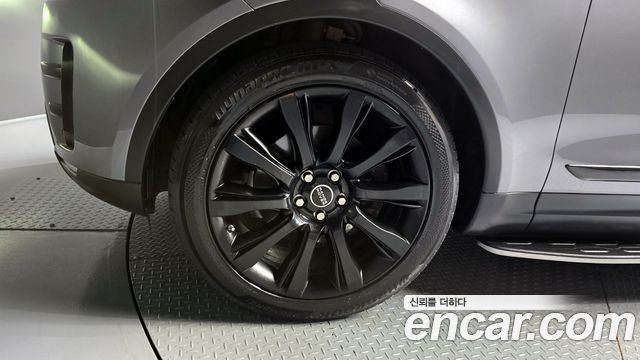 Land Rover Discovery 3.0 TD6 HSE Luxury