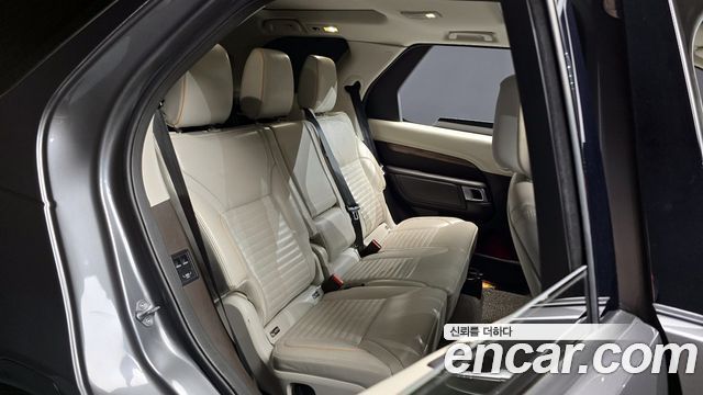 Land Rover Discovery 3.0 TD6 HSE Luxury