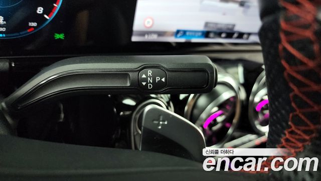 Mercedes-Benz GLA-Class GLA250 4MATIC