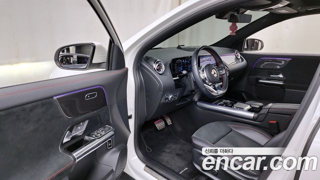 Mercedes-Benz GLA-Class GLA250 4MATIC