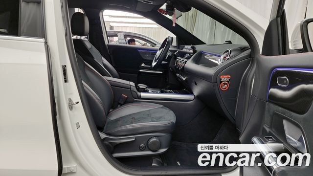 Mercedes-Benz GLA-Class GLA250 4MATIC