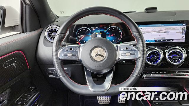 Mercedes-Benz GLA-Class GLA250 4MATIC