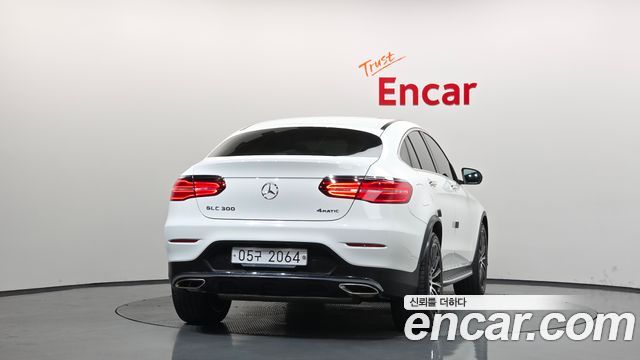 Mercedes-Benz GLC-Class GLC300 4MATIC AMG Line Coupe