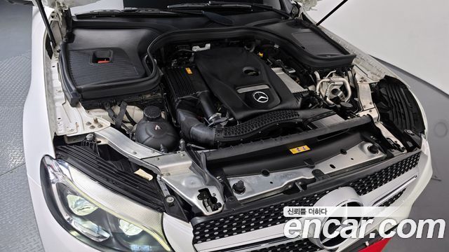 Mercedes-Benz GLC-Class GLC300 4MATIC AMG Line Coupe