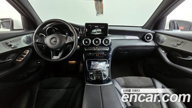 Mercedes-Benz GLC-Class GLC300 4MATIC AMG Line Coupe