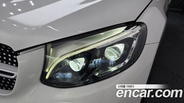 Mercedes-Benz GLC-Class GLC300 4MATIC AMG Line Coupe