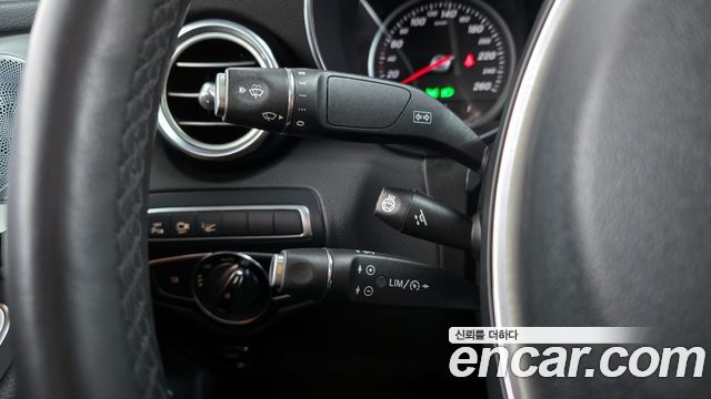 Mercedes-Benz GLC-Class GLC300 4MATIC AMG Line Coupe