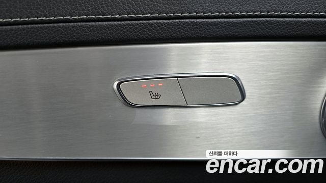 Mercedes-Benz GLC-Class GLC300 4MATIC AMG Line Coupe