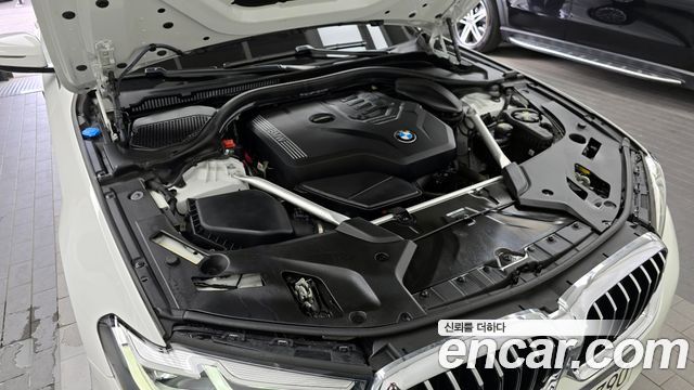 BMW 5-Series 520i Luxury