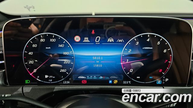 Mercedes-Benz E-Class E200 Avantgarde