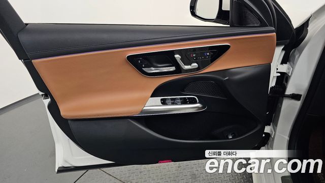 Mercedes-Benz E-Class E200 Avantgarde