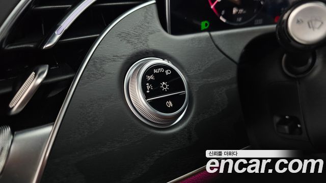 Mercedes-Benz E-Class E200 Avantgarde