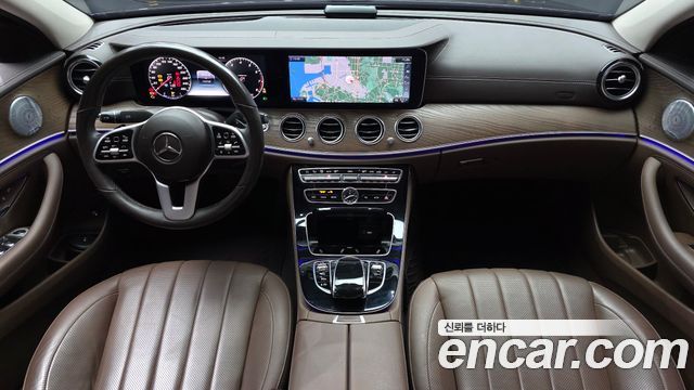 Mercedes-Benz E-Class E300 4MATIC Exclusive