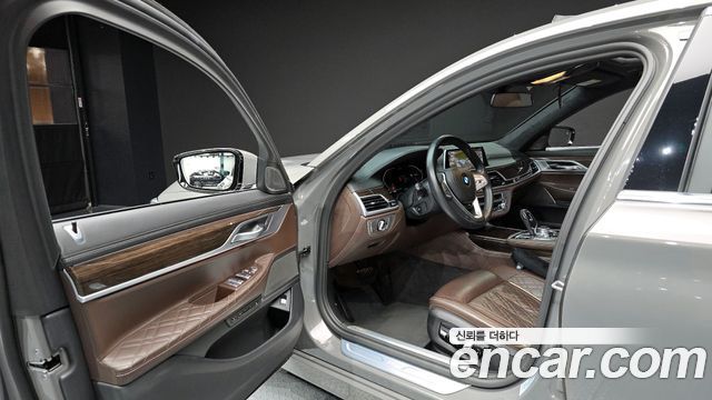BMW 7-Series 730Ld xDrive Design Pure Excellence