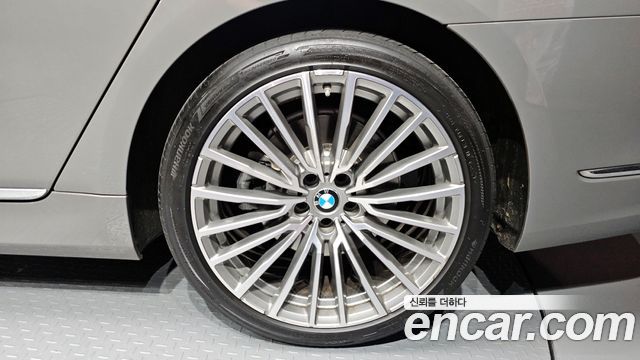 BMW 7-Series 730Ld xDrive Design Pure Excellence
