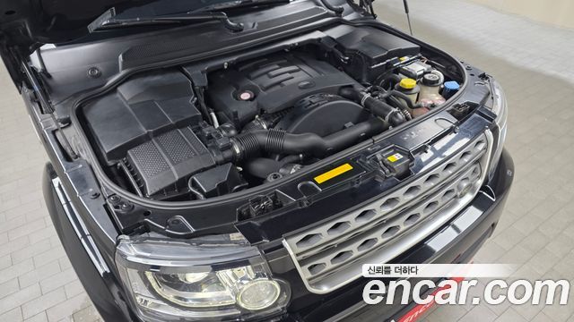 Land Rover Discovery 3.0 SDV6 SE
