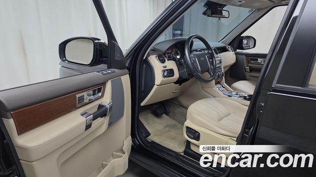 Land Rover Discovery 3.0 SDV6 SE