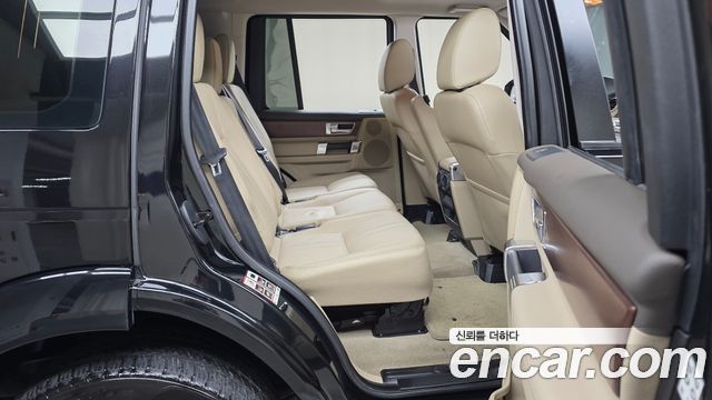 Land Rover Discovery 3.0 SDV6 SE