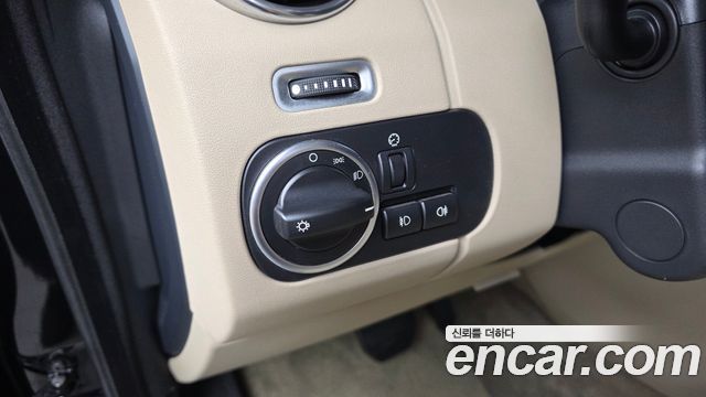 Land Rover Discovery 3.0 SDV6 SE