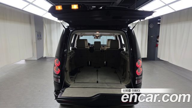 Land Rover Discovery 3.0 SDV6 SE