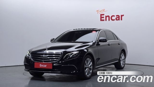Mercedes-Benz E-Class E300 4MATIC Exclusive