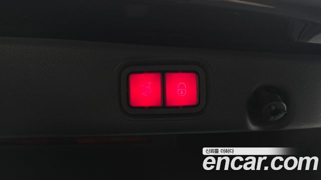 Mercedes-Benz E-Class E300 4MATIC Exclusive