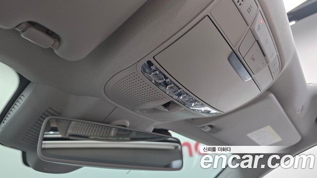 Mercedes-Benz E-Class E300 4MATIC Exclusive