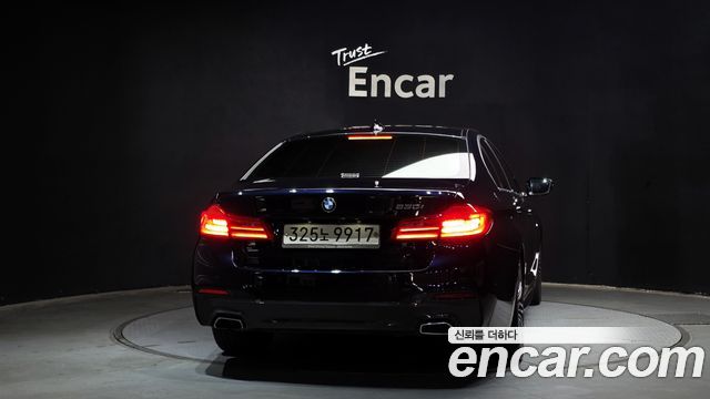 BMW 5-Series 530i M Sport Package Plus