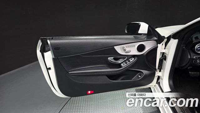 Mercedes-Benz C-Class C200 Cabriolet