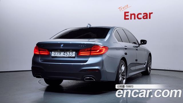 BMW 5-Series 530i xDrive M Sport Package Plus