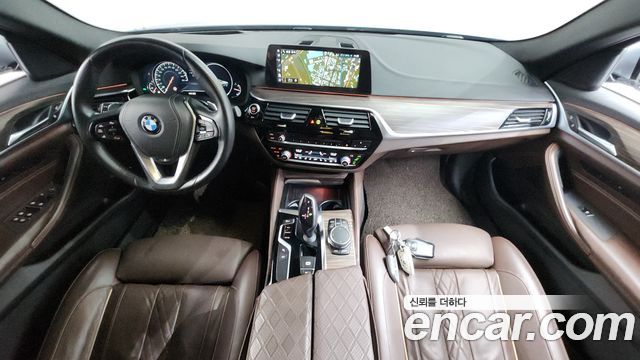BMW 5-Series 530i xDrive M Sport Package Plus