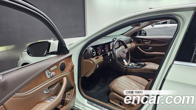 Mercedes-Benz E-Class E220d Exclusive