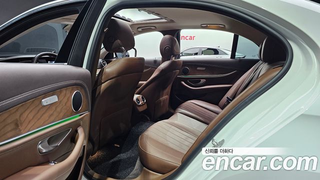 Mercedes-Benz E-Class E220d Exclusive