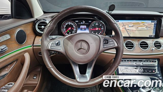 Mercedes-Benz E-Class E220d Exclusive