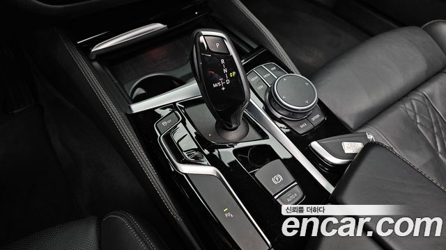 BMW 5-Series 520d xDrive Luxury Plus