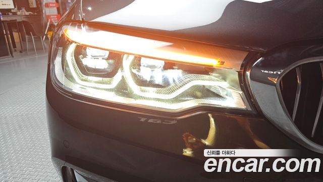 BMW 5-Series 520d xDrive Luxury Plus
